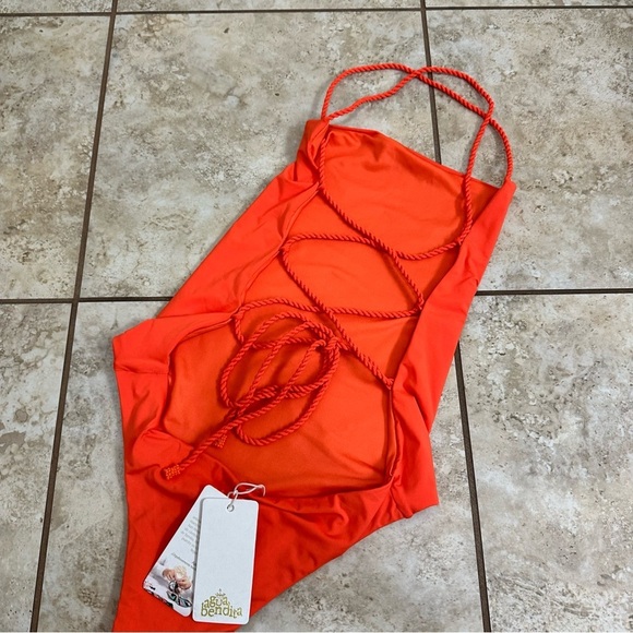 New Agua Bendita Kali Solid One-Piece Swimsuit size M - Picture 11 of 13